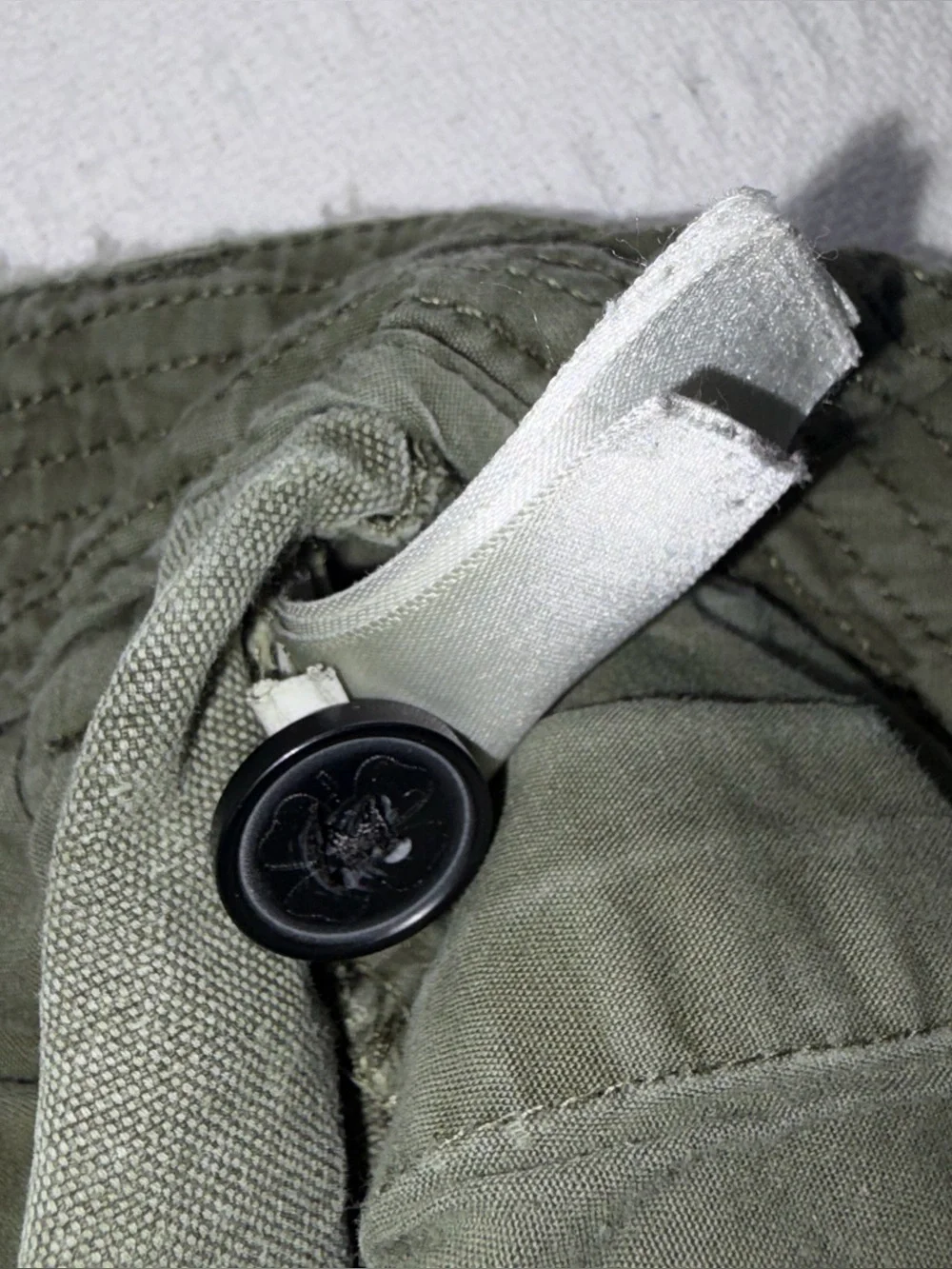 Lucky Brand Mens Y2K Distressed Utility Cargo Shorts Size 30 Green Baggy